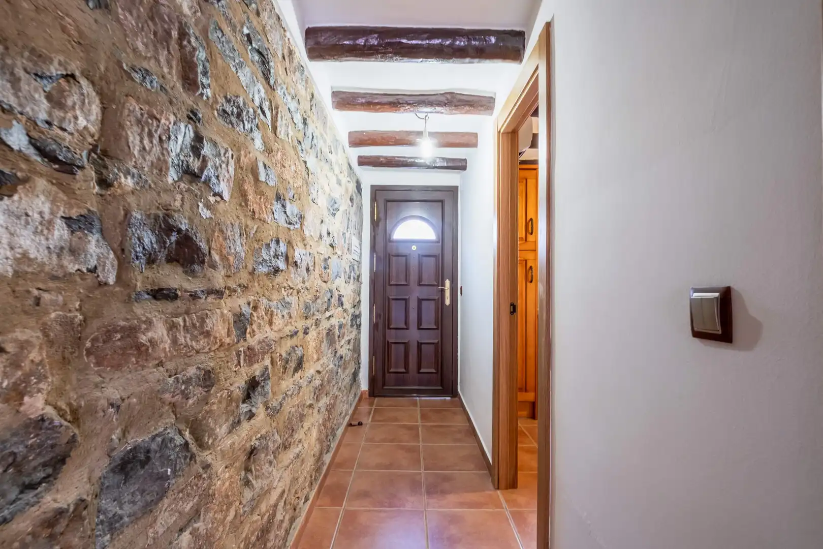 Houses for sale in Calatorao  with Air Conditioner, Terrace and Balcony