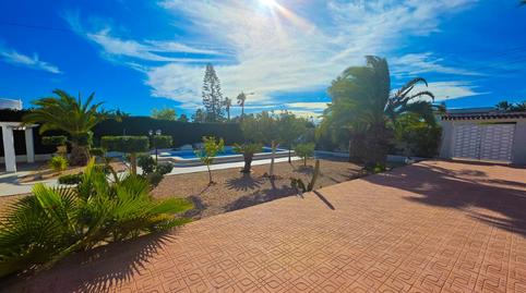 Foto 3 de Casa o xalet en venda a Calle Monroyo, Zona Carrefour - Urbanizaciones, Torrevieja