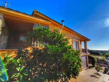 Villa con balcone in vendita a Mas Mora - Sant Daniel