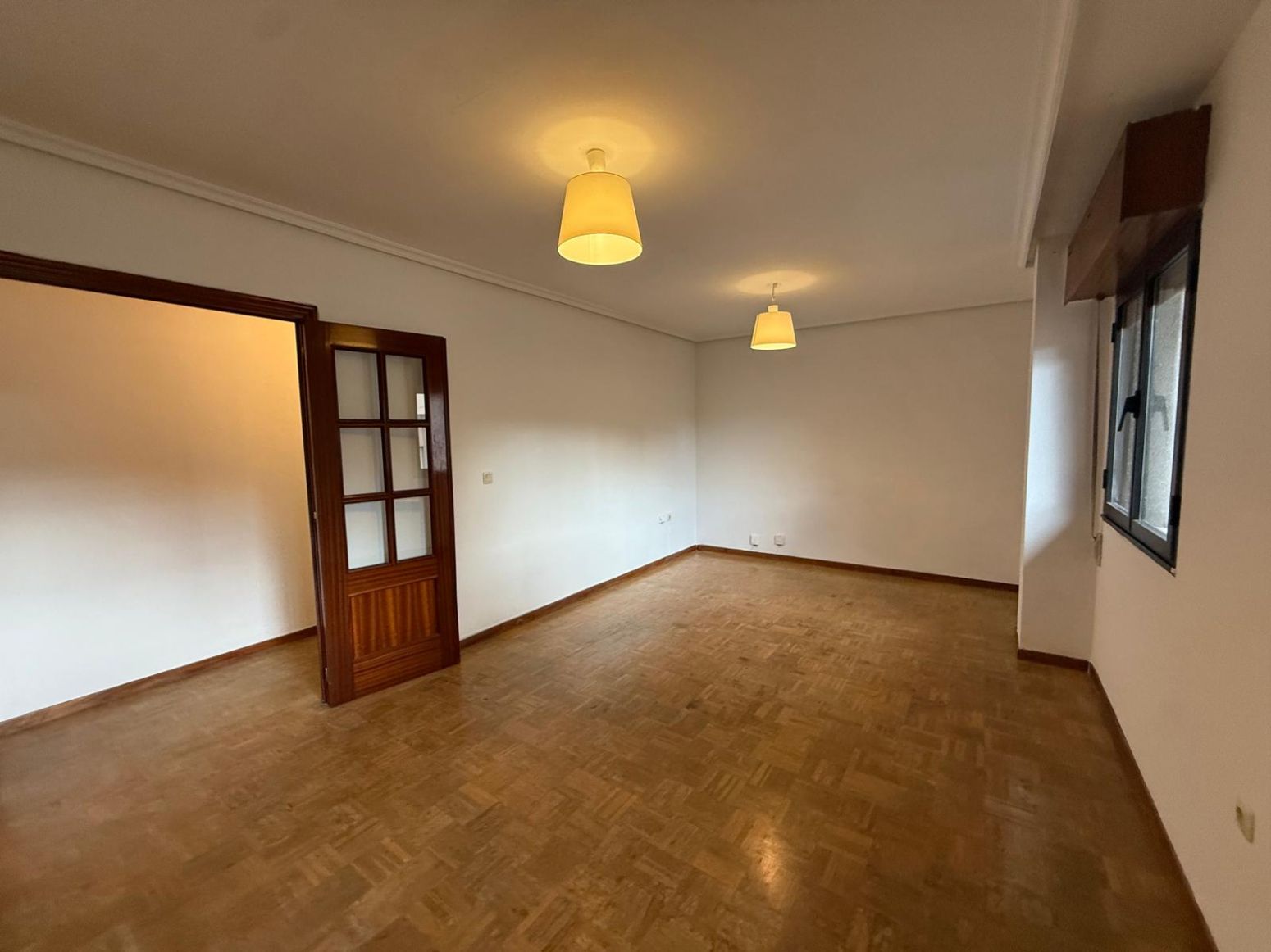 Flat for sale in Avilés - Calle Concepcion Arenal, Centro