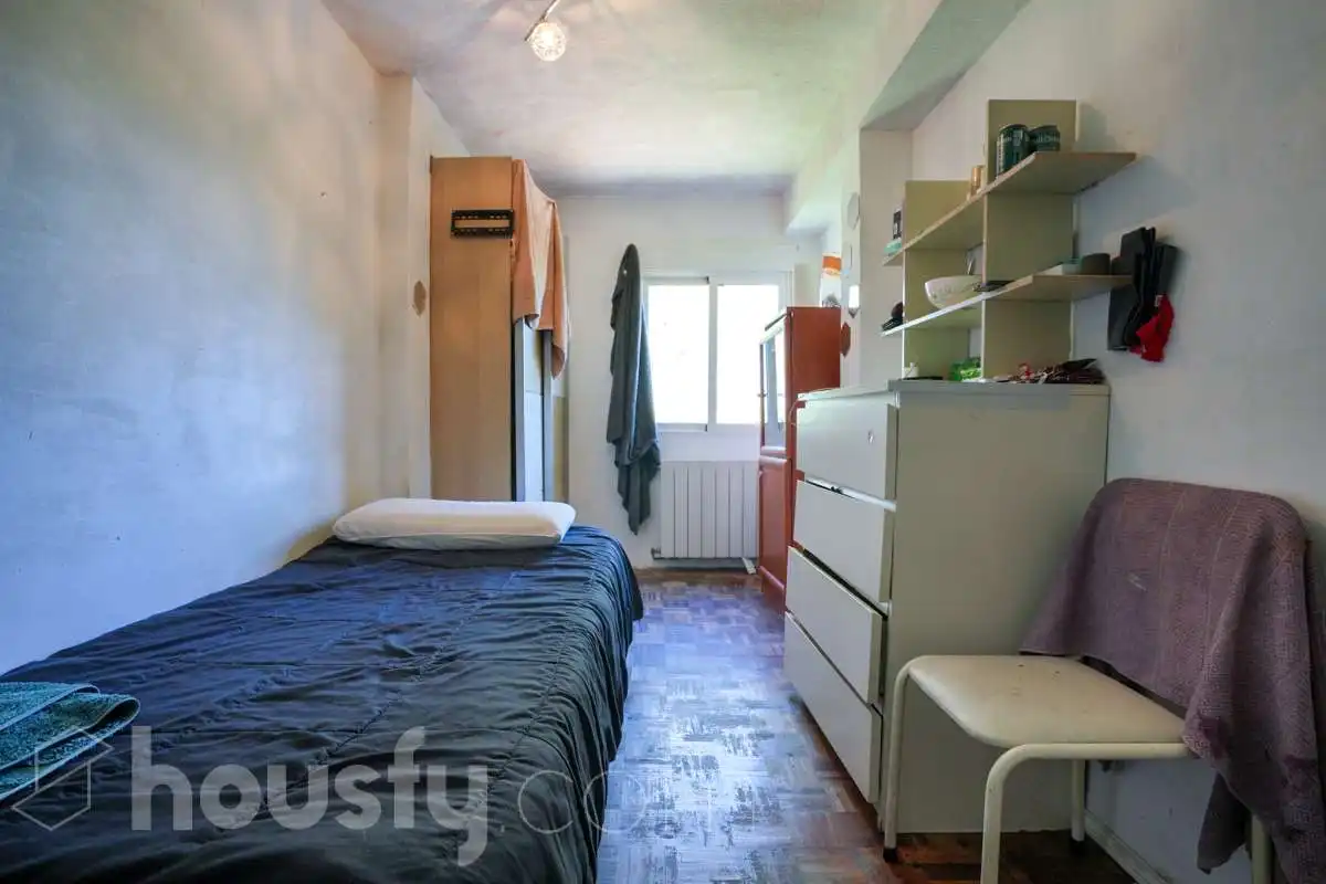 Dormitori de Pis en venda en Madrid amb Calefacció, Parquet i Terrassa