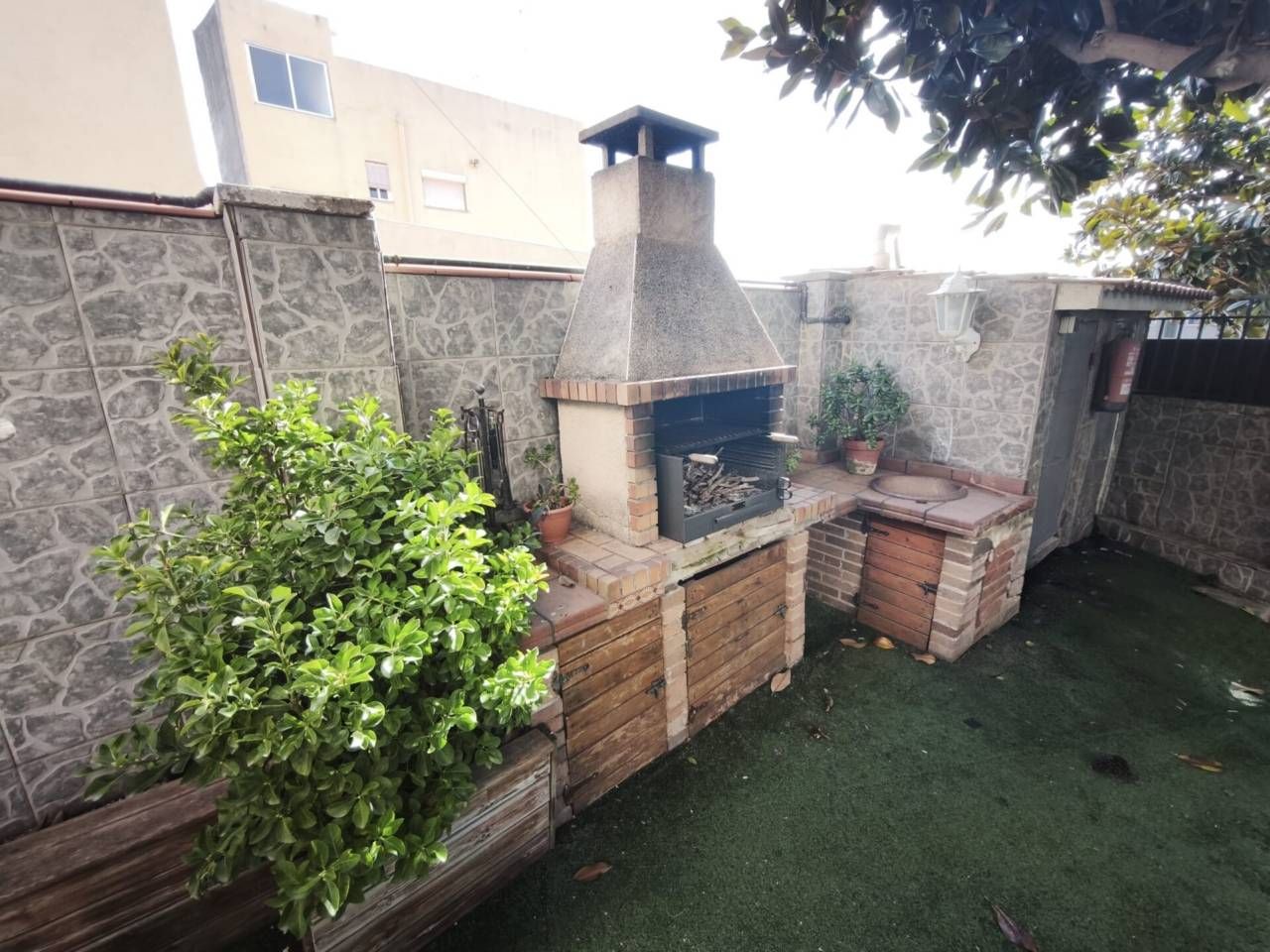 Jardín de Casa o chalet en venta en Santa Coloma de Gramenet con Aire acondicionado, Jardín privado y Parquet