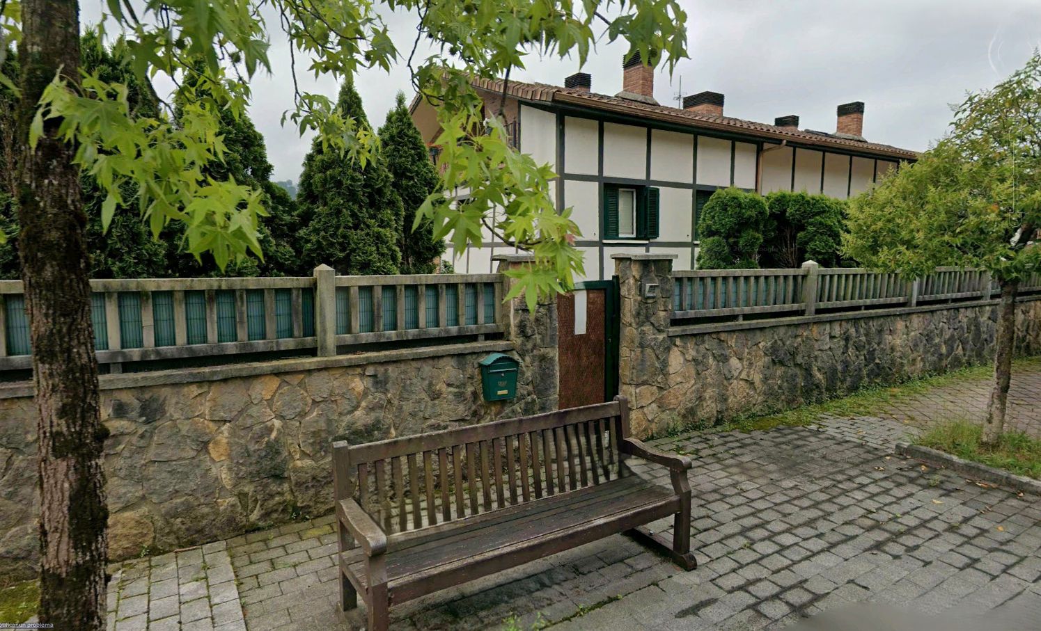 Vista exterior de Casa adosada en venda en Andoain amb Calefacció, Jardí privat i Parquet