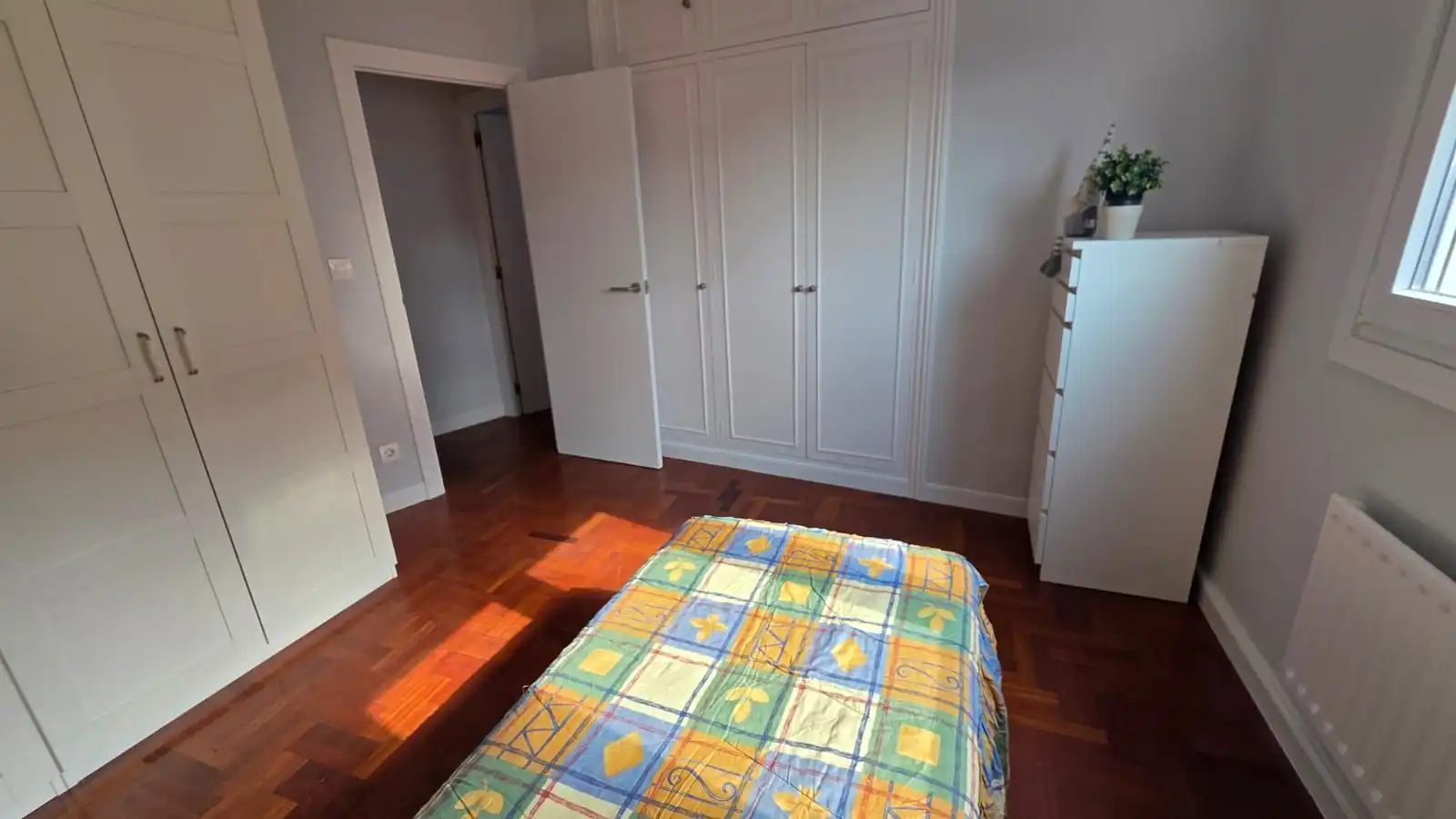 Dormitori de Pis en venda en Castro-Urdiales amb Calefacció i Terrassa