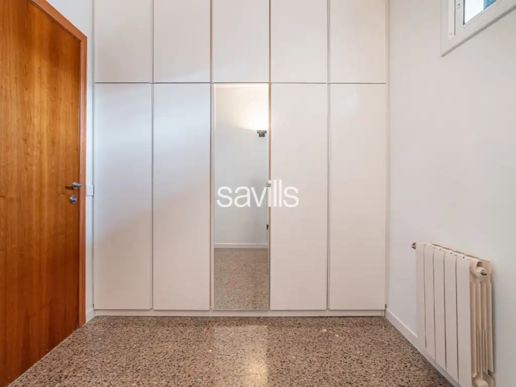 Bedroom of Apartments for sale in Barcelona