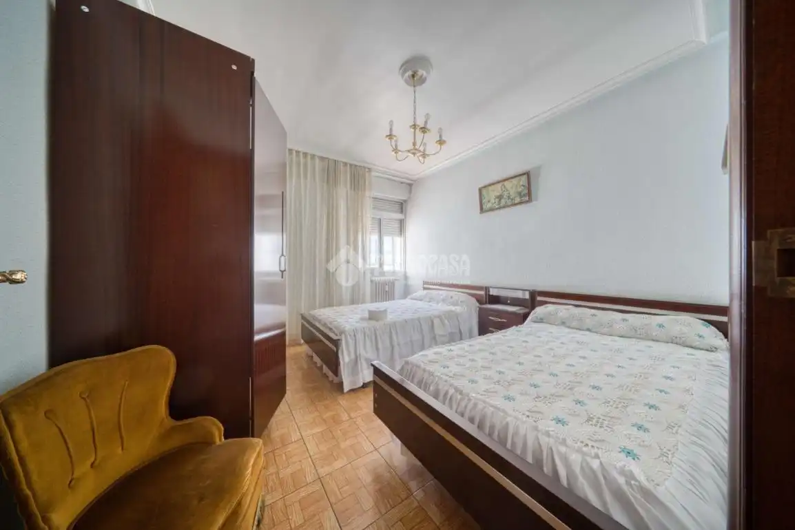 Bedroom of Flat for sale in Valladolid  with Heating