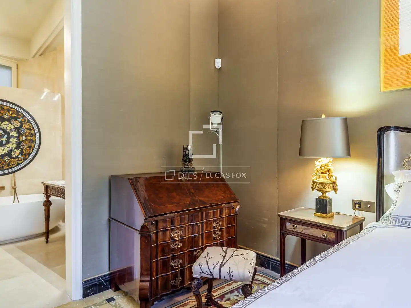 Bedroom of Flat for sale in Barcelona  with Air Conditioner, Heating and Furnished