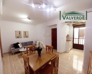 Living room of Apartment to rent in  Granada Capital  with Air Conditioner, Heating and Furnished