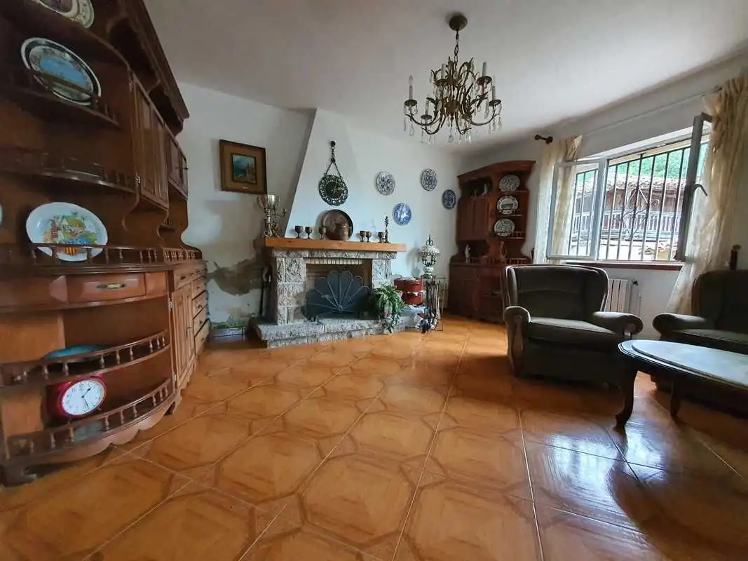Sala d'estar de Casa o xalet en venda en Llanes amb Calefacció i Jardí privat
