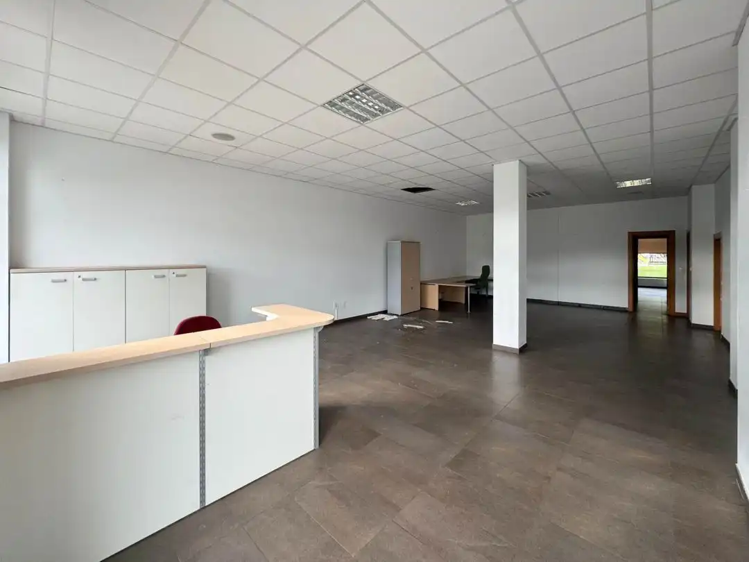 Local comercial de lloguer a Colindres, imagen 6