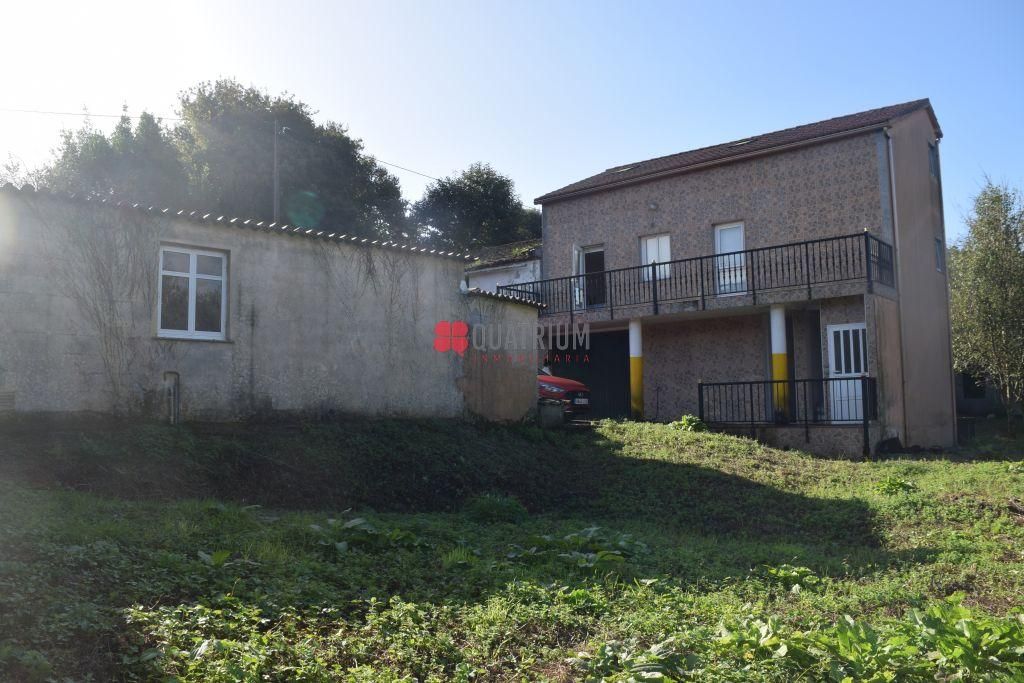 Casa o xalet en venda en Santiago de Compostela  amb Calefacció, Terrassa i Balcó