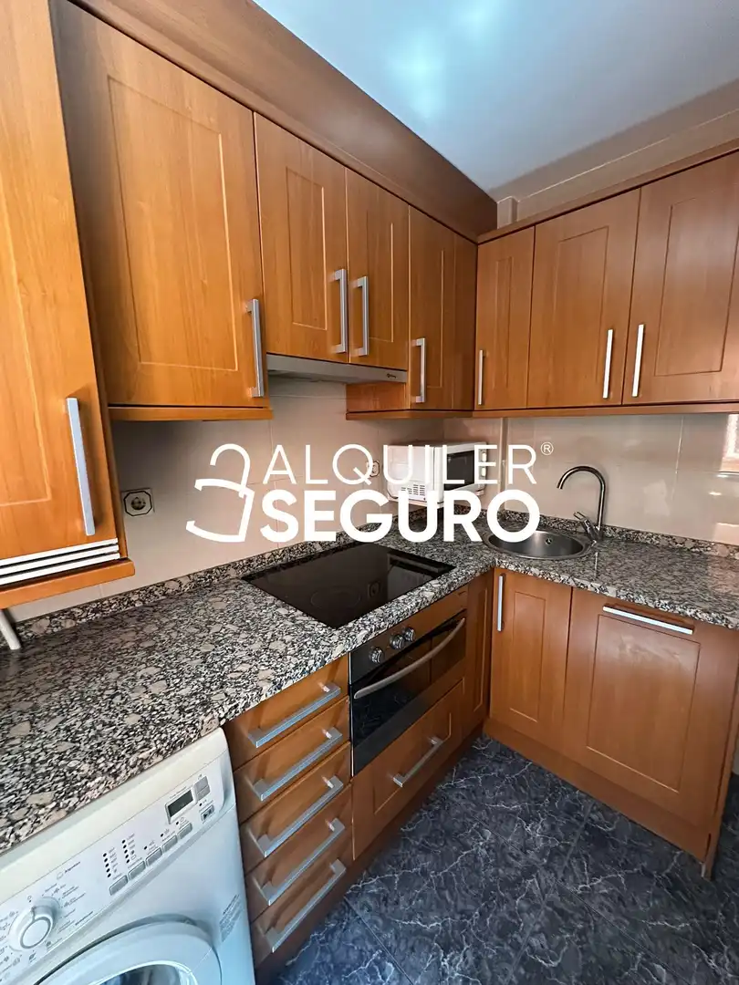 Cocina de Piso de alquiler en Móstoles con Aire acondicionado, Calefacción y Terraza