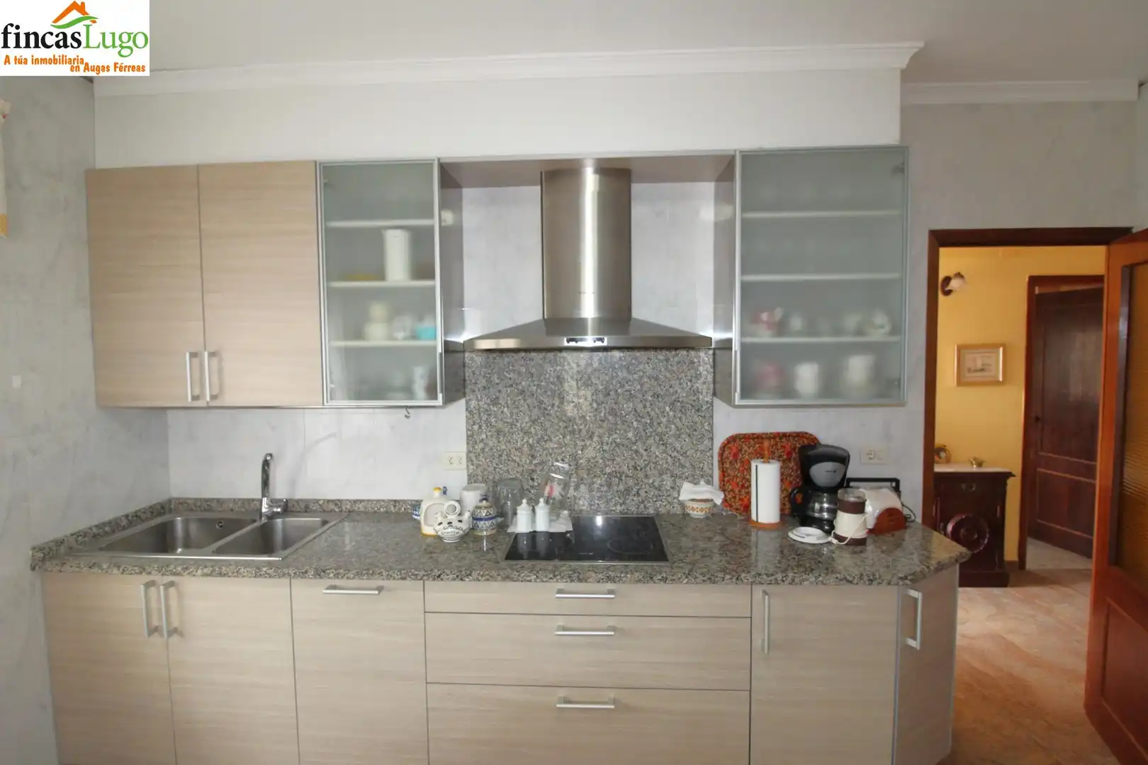 Cocina de Casa o chalet en venta en Begonte con Calefacción, Jardín privado y Terraza