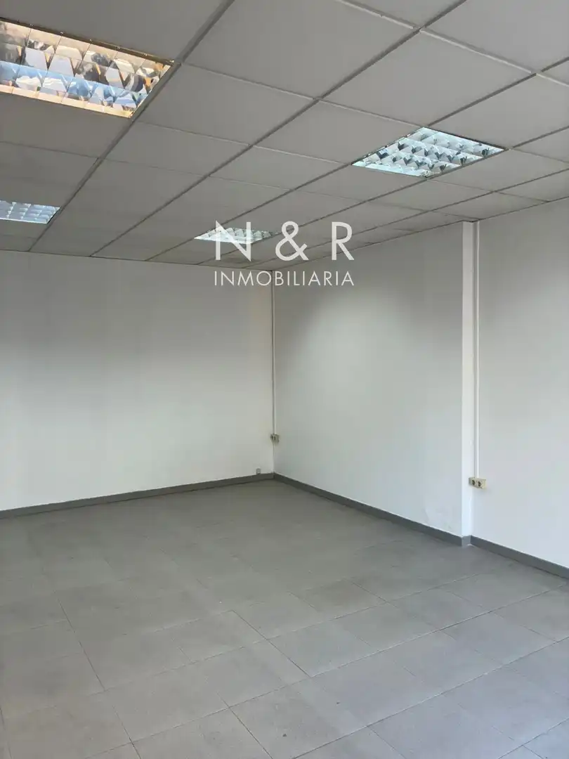 Local de alquiler en Santiago de Compostela  con Internet