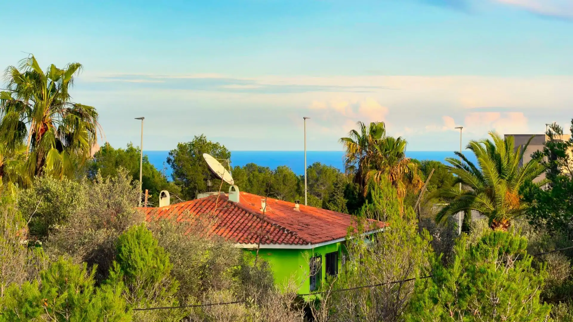 Vista exterior de Casa o chalet en venta en La Nucia con Aire acondicionado, Jardín privado y Terraza