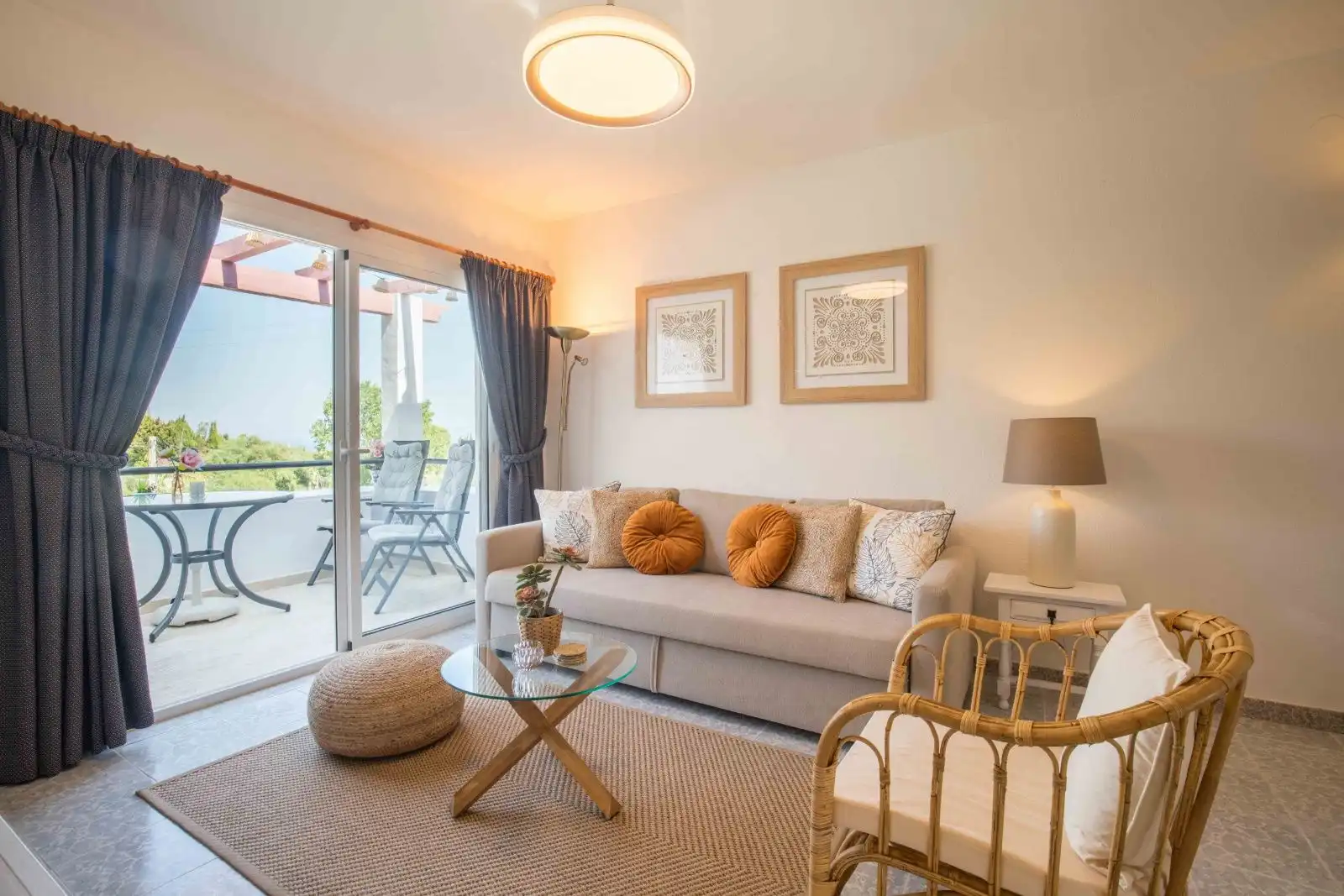 Sala de estar de Piso en venta en Benalmádena con Aire acondicionado, Calefacción y Terraza