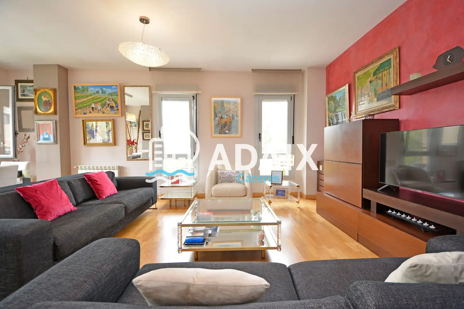 Vista exterior de Ático en venta en Cáceres con Aire acondicionado, Calefacción y Terraza