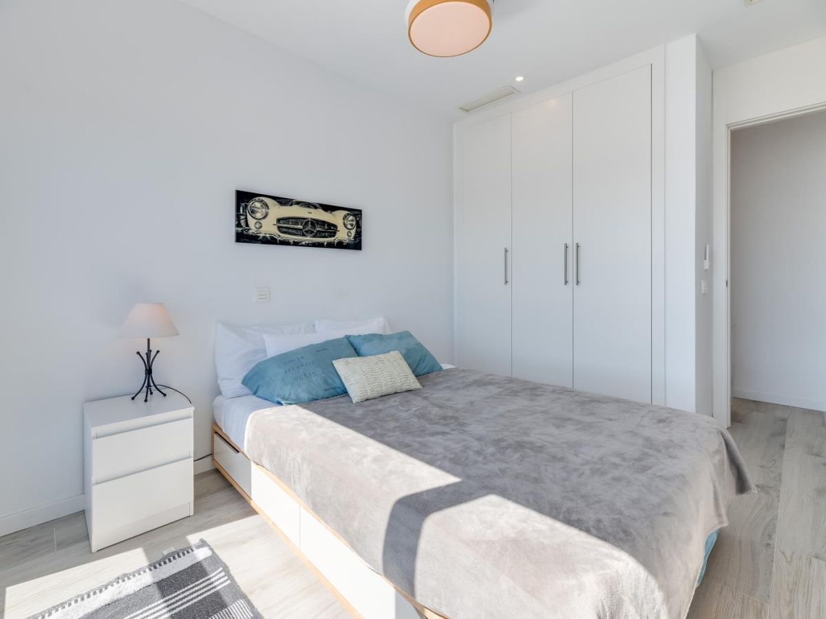 Bedroom of Single-family semi-detached to rent in Estepona  with Air Conditioner, Terrace and Community pool