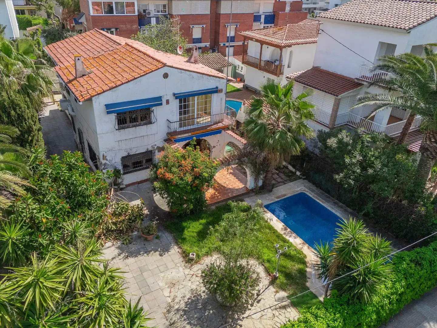 Casa amb terrassa en venda a Can Girona - Terramar - Vinyet