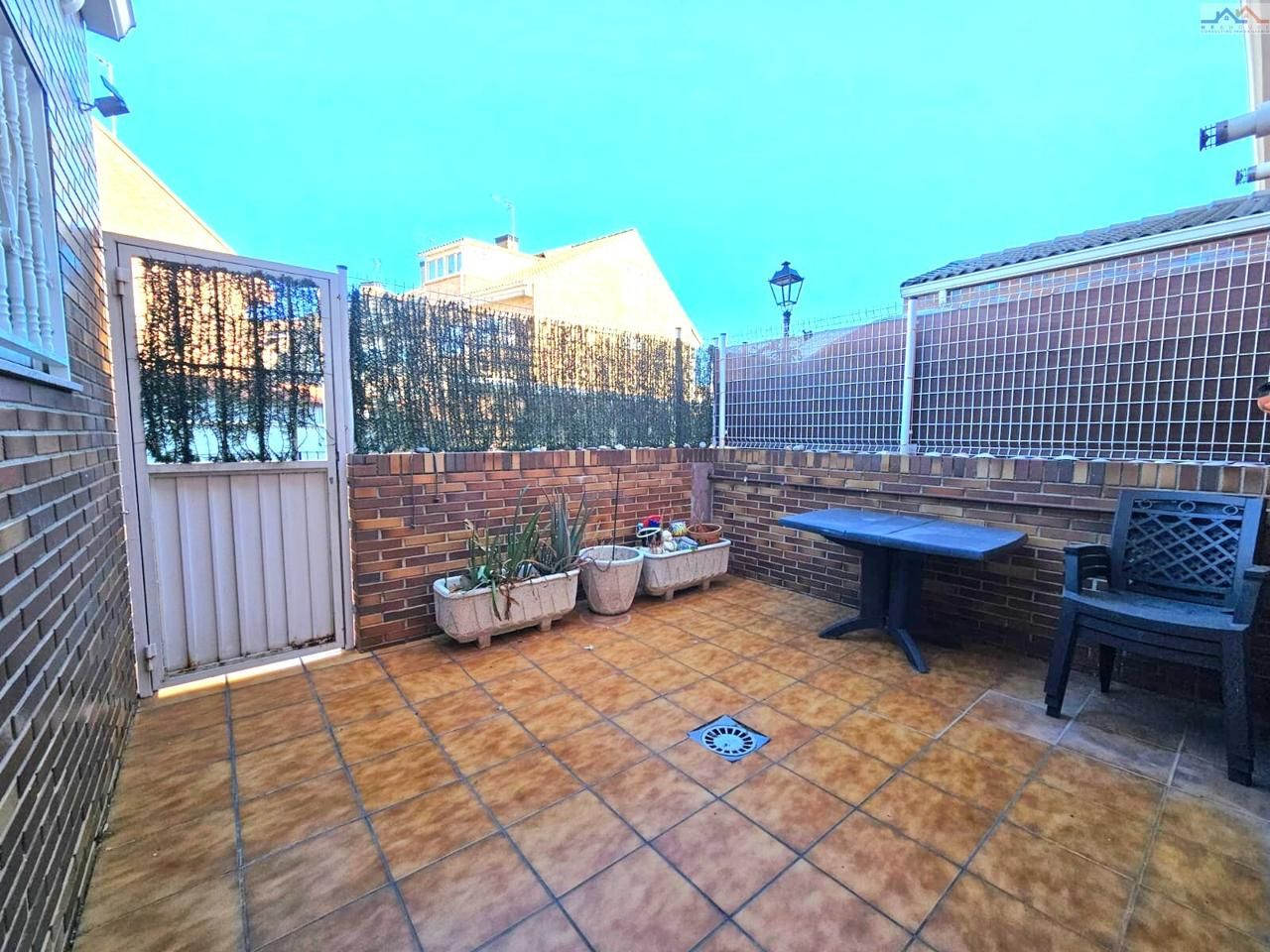 Terrassa de Casa adosada en venda en Seseña amb Aire condicionat, Calefacció i Jardí privat