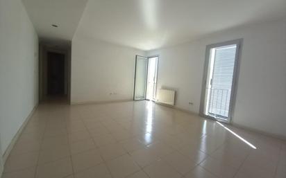 Flat for sale in Girona Capital