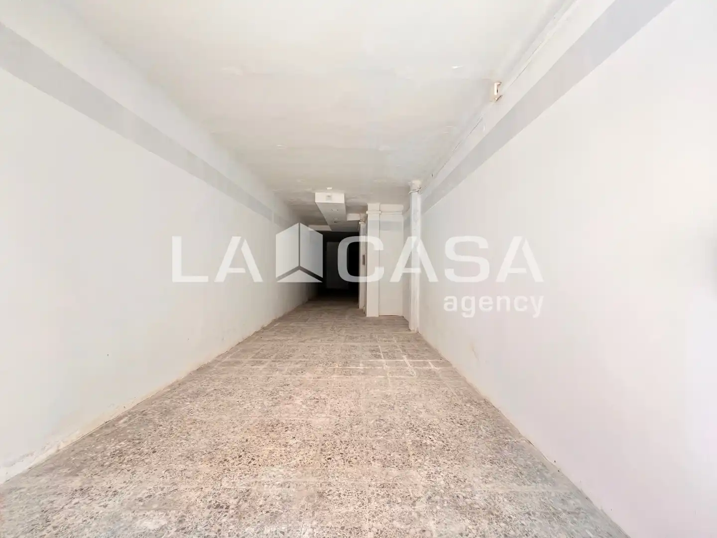 Local en venta en Badalona