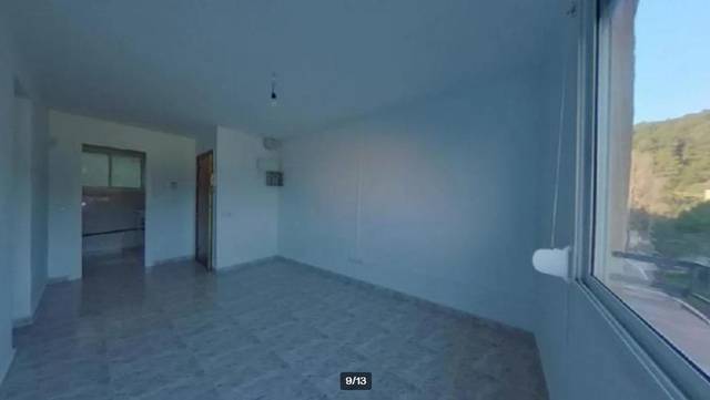 Piso en Venta en Carrer de Perafita en Ciutat Meridiana