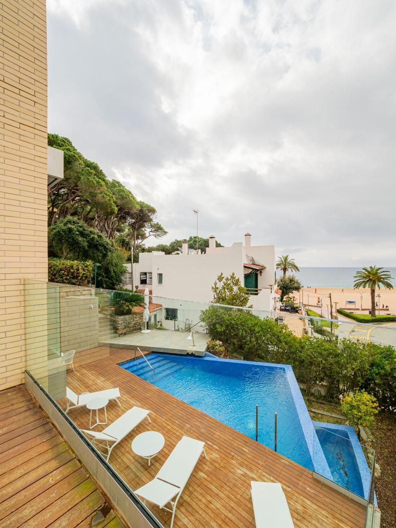 Swimming pool of House or chalet for sale in Lloret de Mar  with Heating
