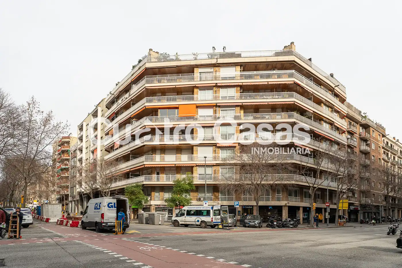 Vista exterior de Pis en venda en Barcelona amb Aire condicionat, Calefacció i Terrassa