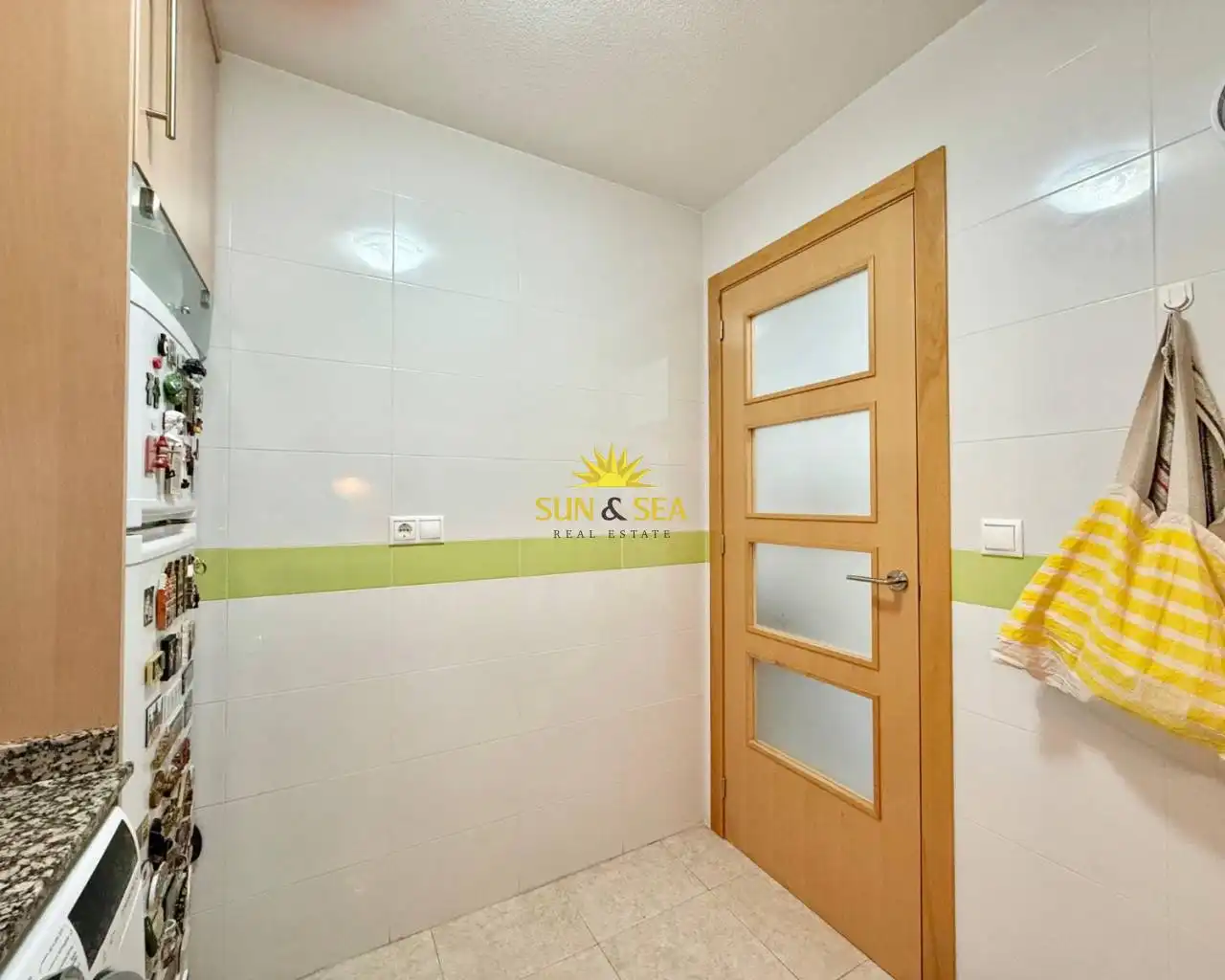 Baño de Apartamento en venta en Almoradí con Calefacción, Terraza y Trastero