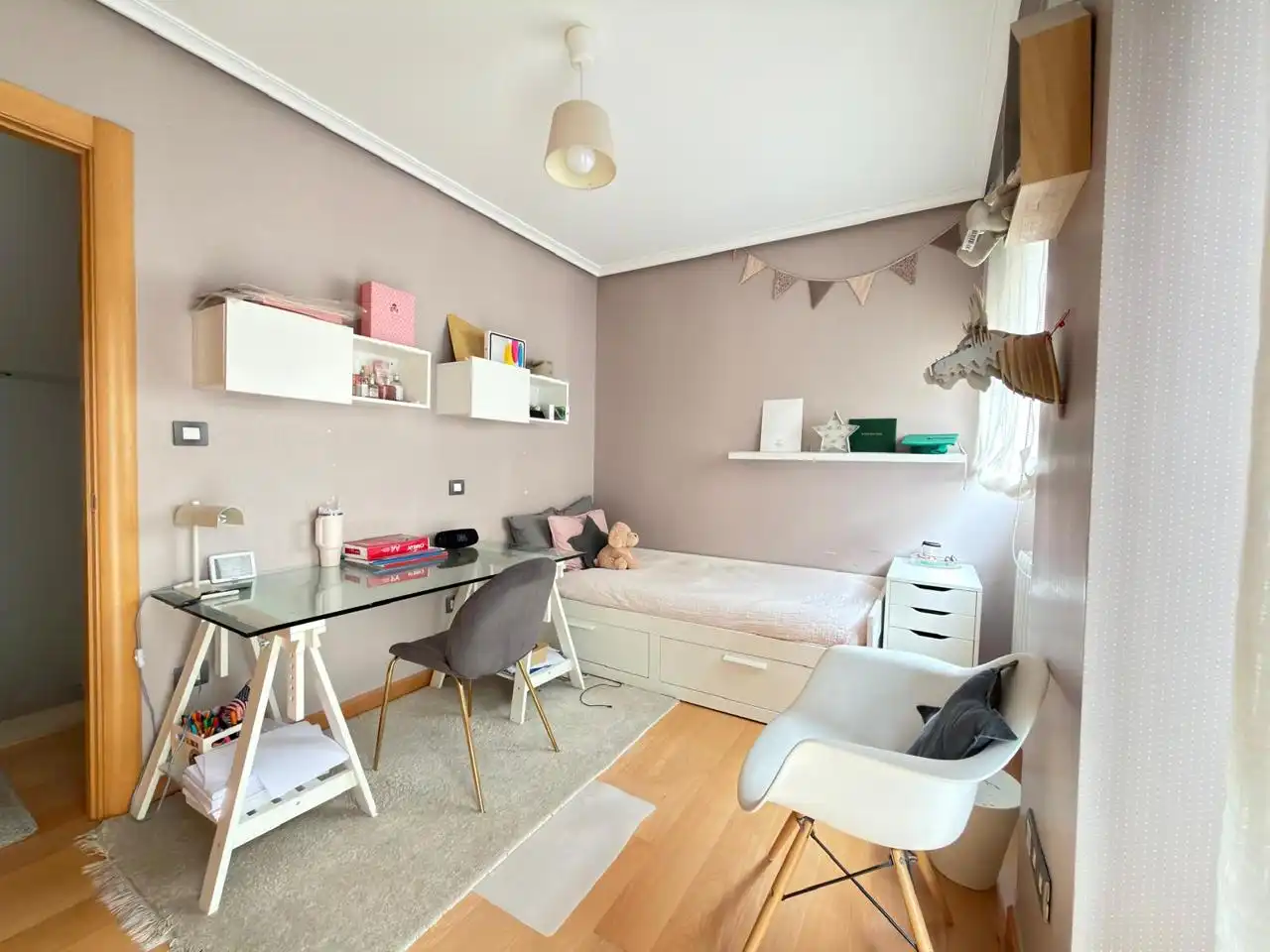 Habitación de Casa o chalet en venta en Burgos con Calefacción, Jardín privado y Trastero