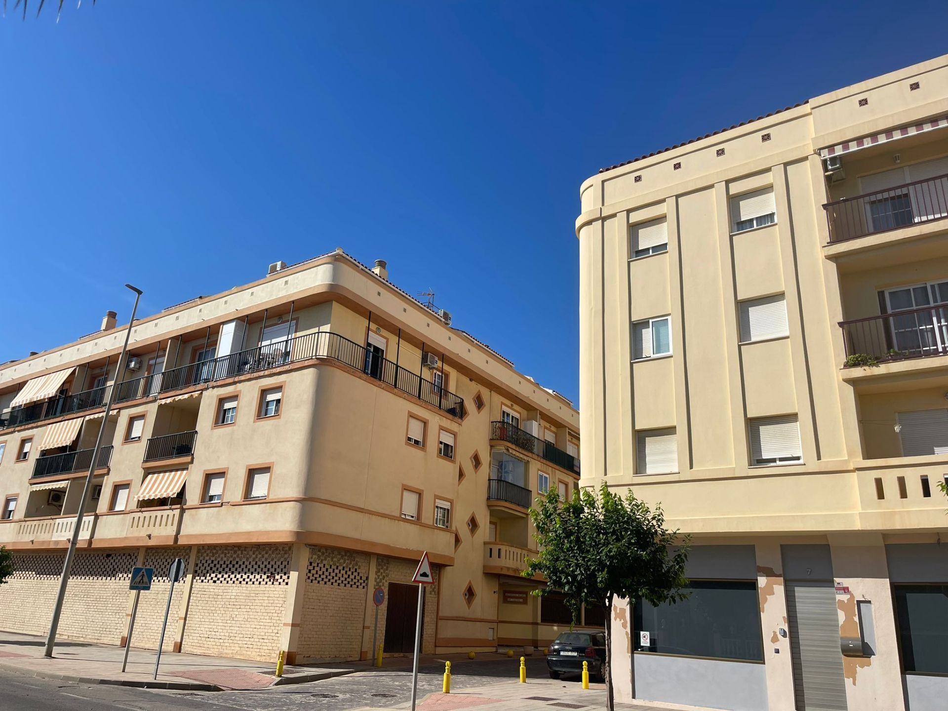 Exterior view of Flat for sale in Vélez-Málaga