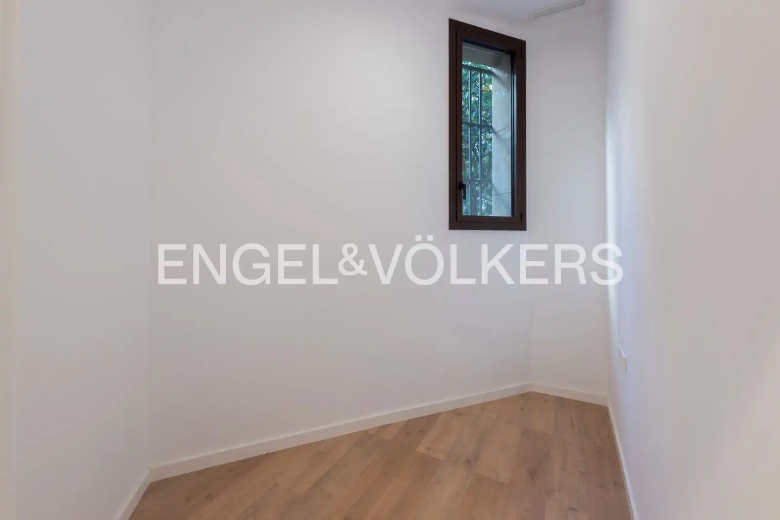 Schlafzimmer von Wohnungen zum Verkauf in Barcelona mit Klimaanlage, Heizung und Parkett