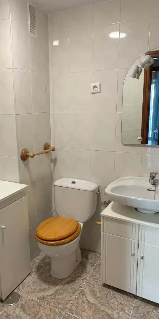 Bany de Pis en venda en Almuñécar amb Jardí privat, Terrassa i Moblat