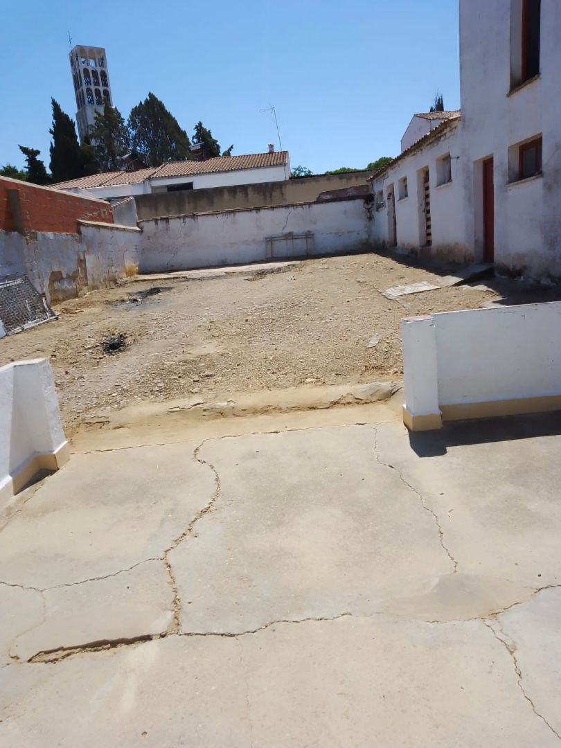 Casa o xalet en venda en Lobón amb Jardí privat, Traster i Moblat