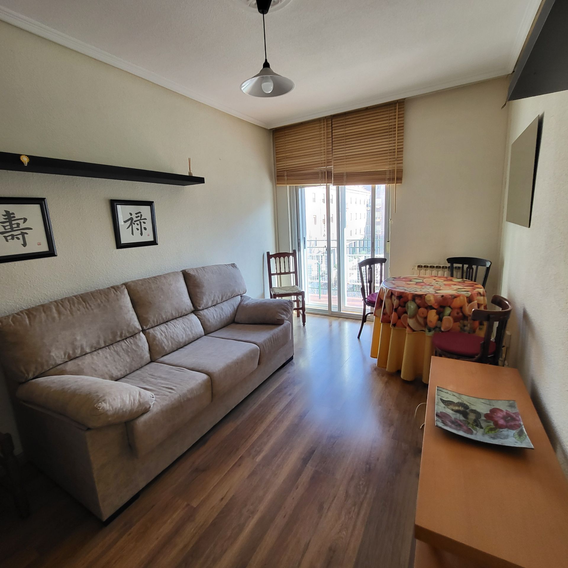 Sala d'estar de Pis en venda en Ávila Capital amb Calefacció, Terrassa i Moblat