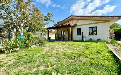 Vista exterior de Casa o xalet en venda en Condado de Treviño amb Jardí privat i Traster