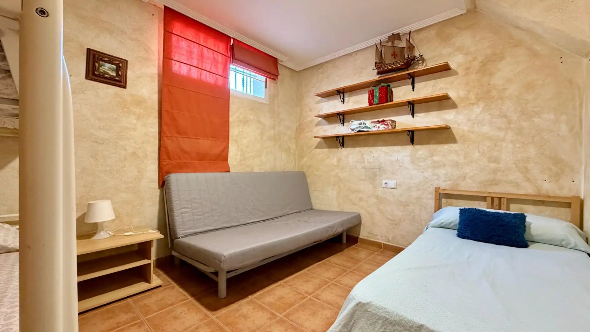 Bedroom of Houses for sale in Elche / Elx  with Air Conditioner, Heating and Terrace