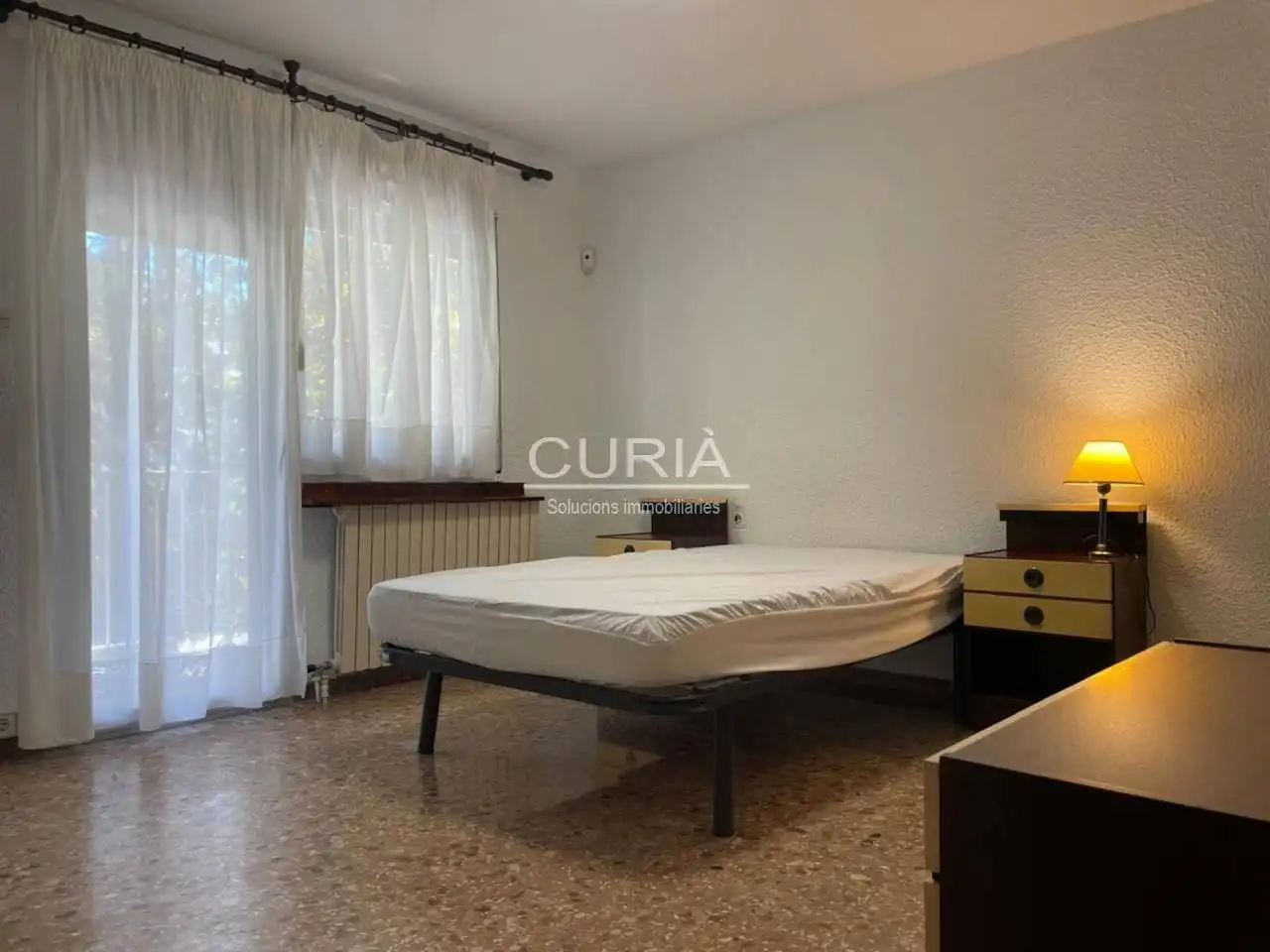 Flat for rent in Instituts - Universitat