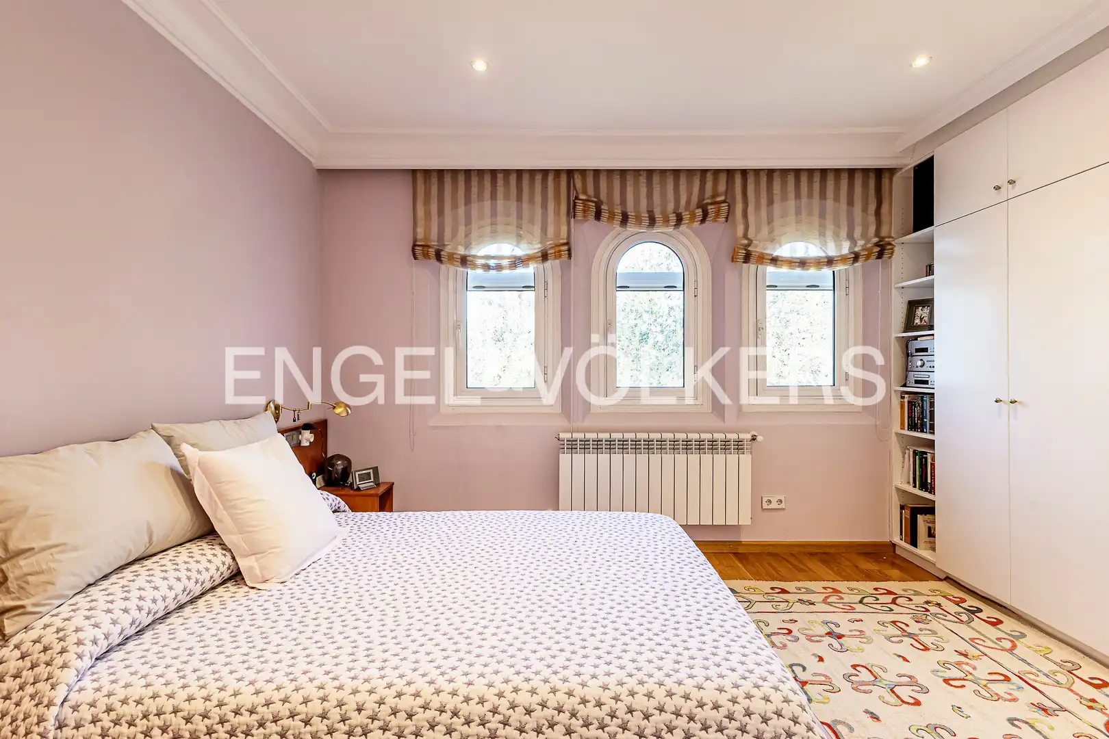 Bedroom of Houses for sale in Cerdanyola del Vallès  with Air Conditioner, Heating and Private garden