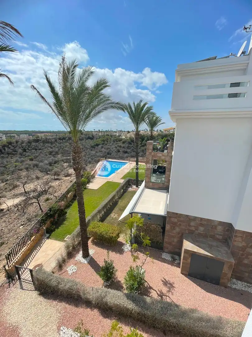 Jardí de Àtic en venda en Orihuela amb Aire condicionat, Calefacció i Terrassa