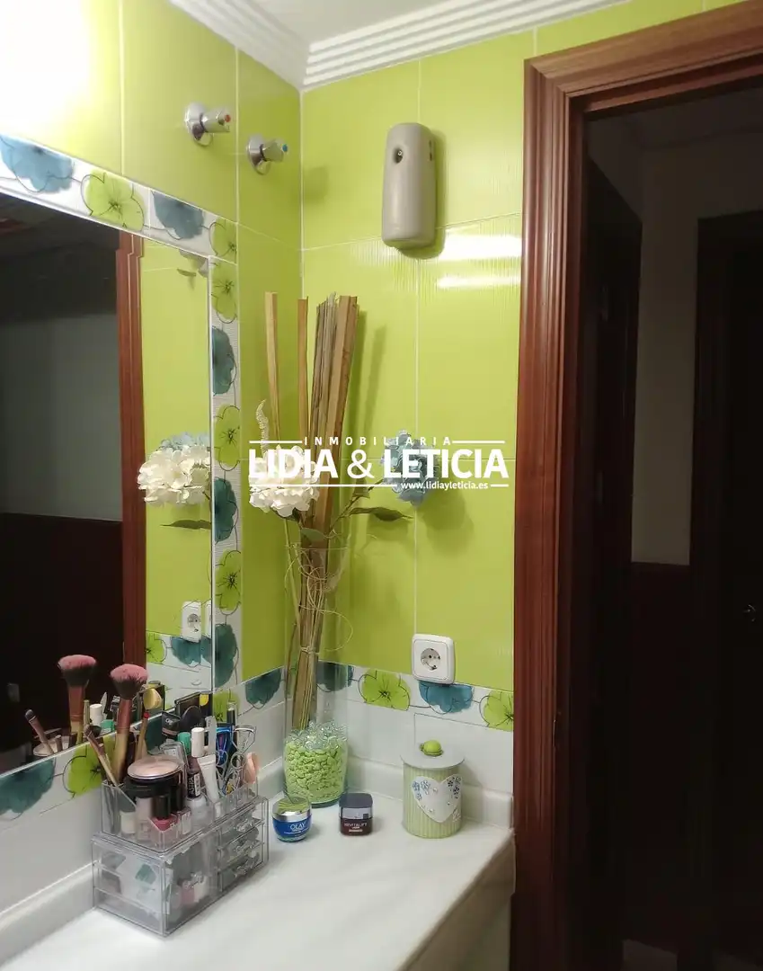 Bany de Pis en venda en Alcalá de Guadaira amb Aire condicionat, Calefacció i Jardí privat