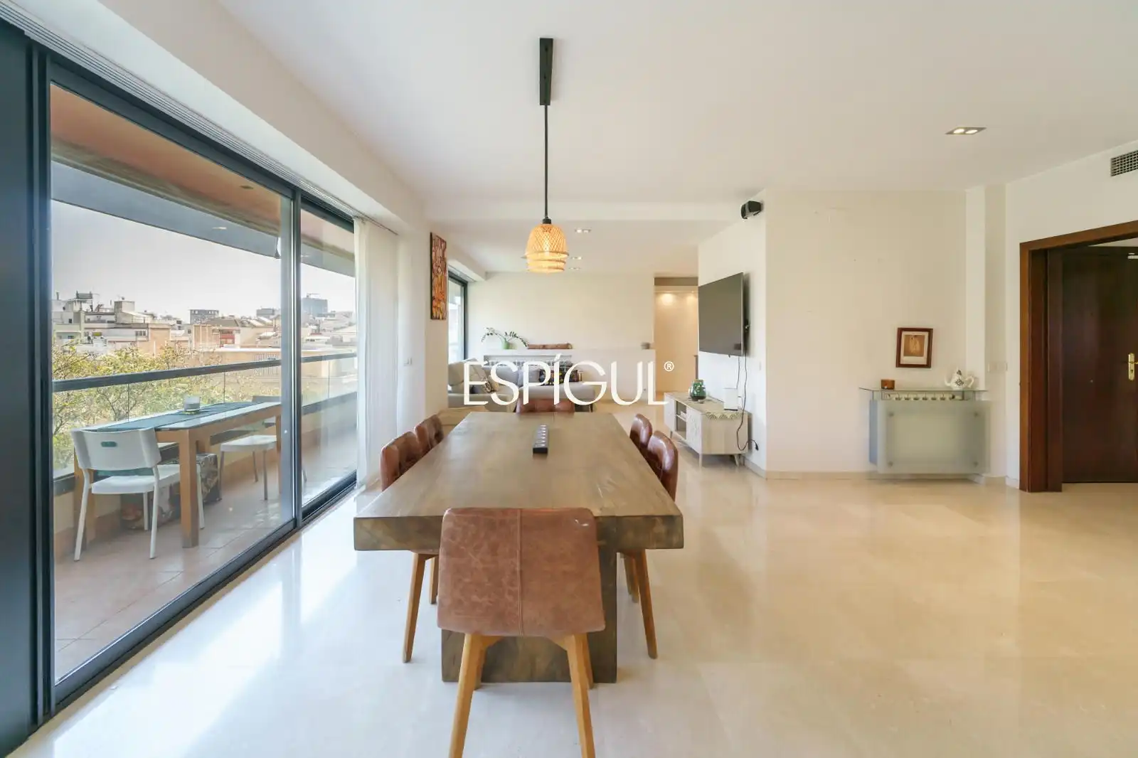 Comedor de Piso de alquiler en Barcelona con Aire acondicionado, Calefacción y Terraza