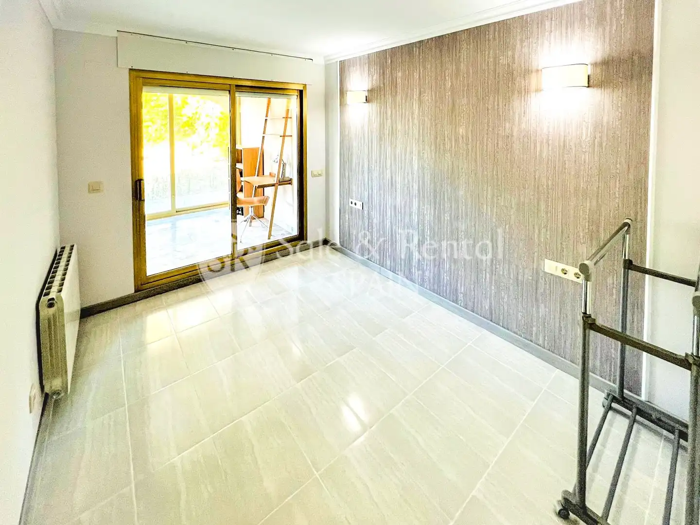 Wohnung zum Verkauf in Sant Feliu de Guíxols mit Heizung, Privatgarten und Terrasse
