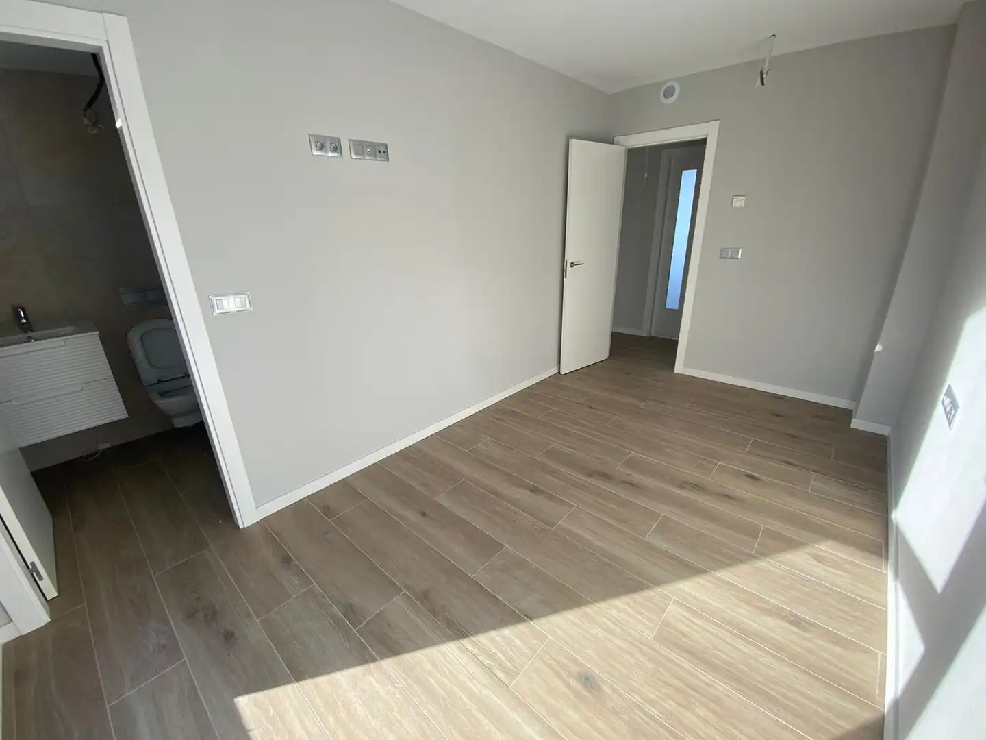 Bedroom of Flat for sale in Castro-Urdiales  with Heating, Parquet flooring and Terrace