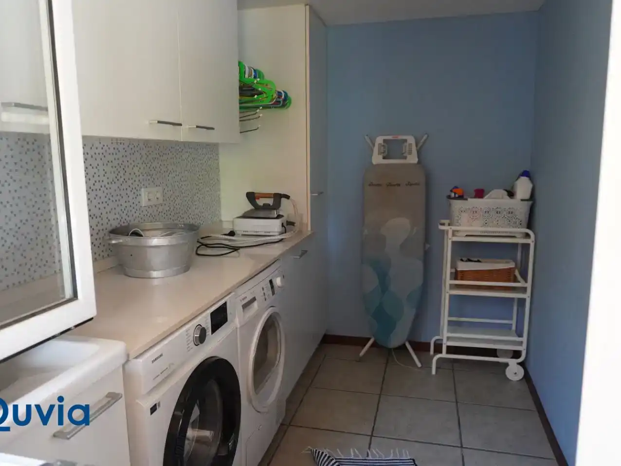 Cuina de Pis per a compartir en Oleiros amb Jardí privat, Parquet i Traster