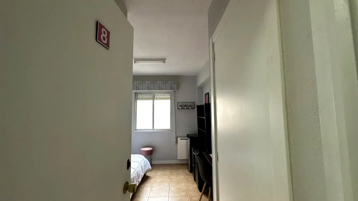 Room in Calle del Panizo, Berruguete