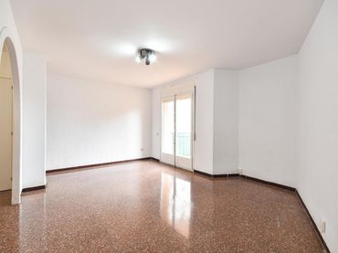 Flat with lift for sale in Roca I Roca