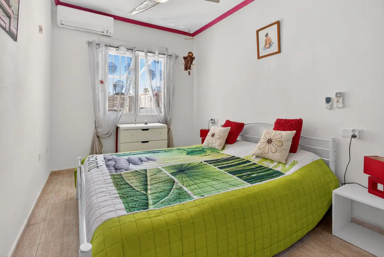 Habitación de Apartamento en venta en Orihuela con Amueblado y Lavadora