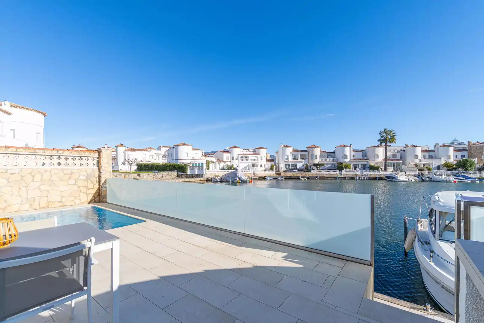 Piscina de Casa o xalet en venda en Empuriabrava amb Aire condicionat, Terrassa i Piscina
